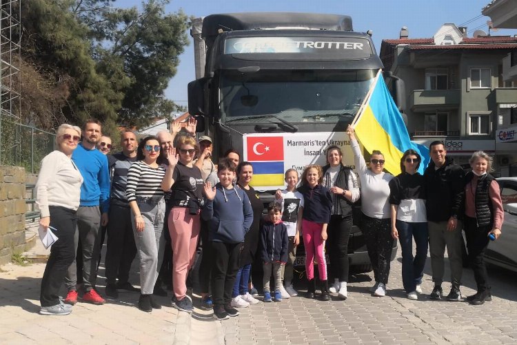 Marmaris’ten Ukrayna’ya tır dolusu insani yardım