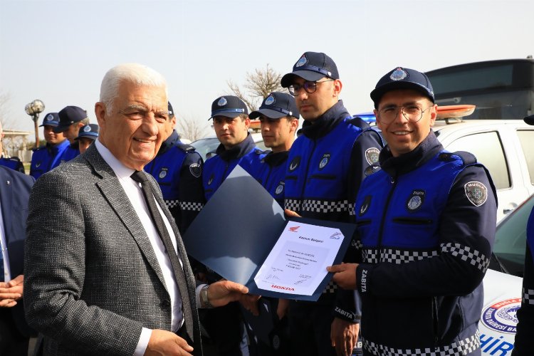 Muğla’da sürüş eğitimi alan zabıta memuruna sertifikaları verildi