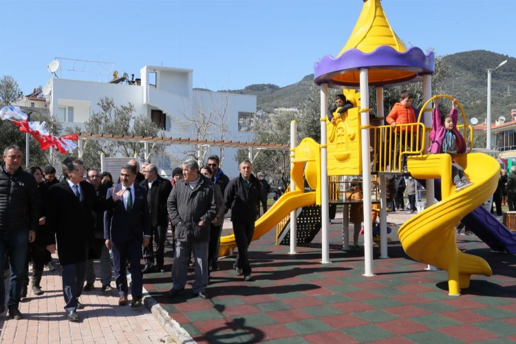 Edremit’te Aşık Veysel Parkı açıldı