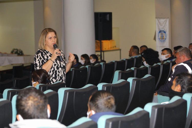 İzmir Efes Selçuk Belediyesi’nde ‘Toplumsal Cinsiyet Eşitliği’ eğitimleri başladı