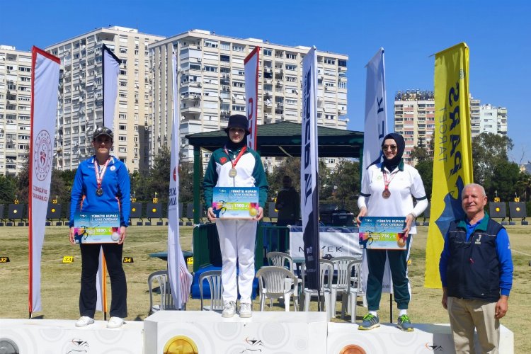 Manisa Büyükşehir sporcusu Antalya’dan madalyayla döndü